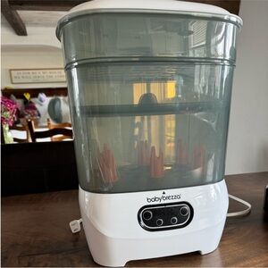 Baby Brezza sterilizer and dryer advanced